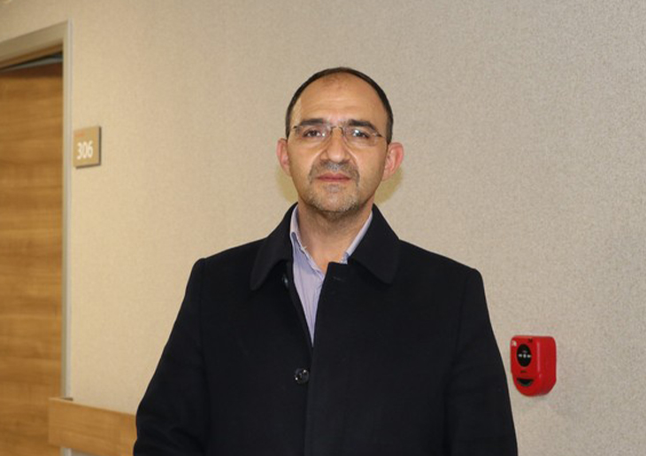 Yunanistan'dan Gelen Hastanın Beyninden 8 Santimetrelik Tümör Çıkarıldı